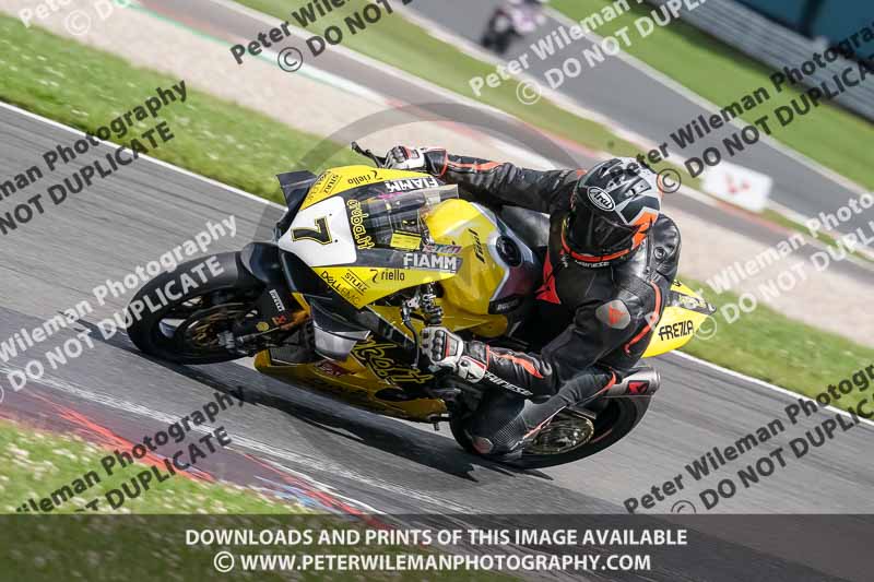 donington no limits trackday;donington park photographs;donington trackday photographs;no limits trackdays;peter wileman photography;trackday digital images;trackday photos